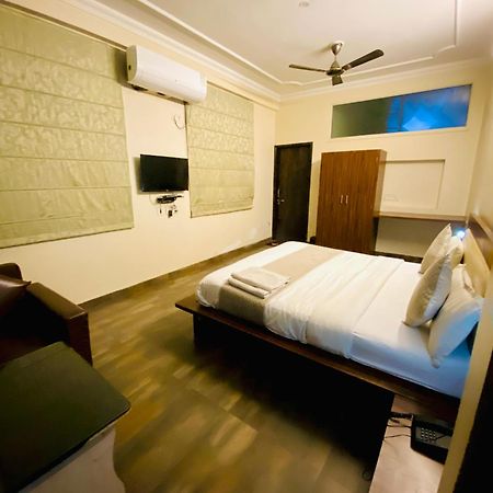 Hotel Mock Orange Джайпур Екстериор снимка