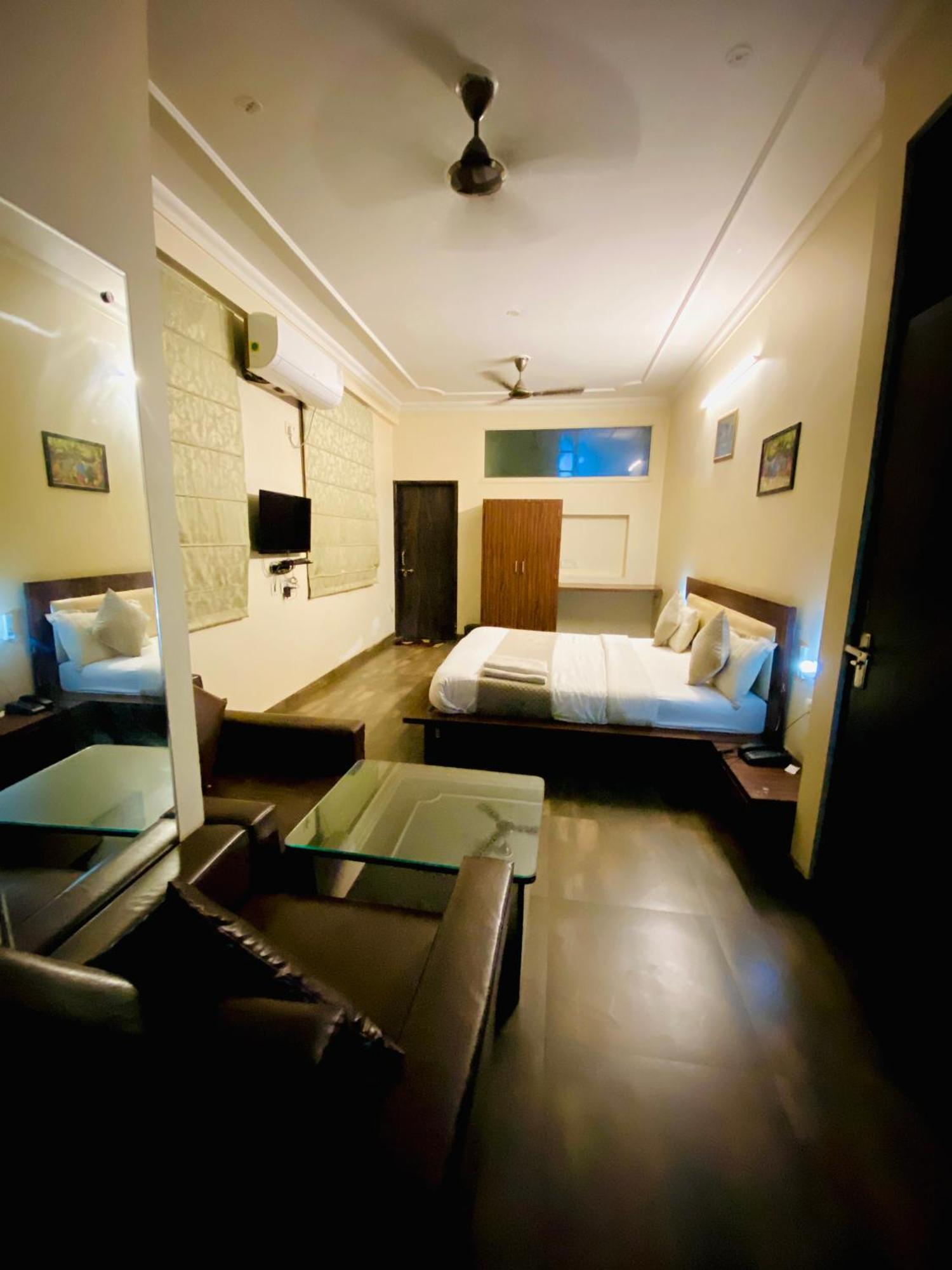 Hotel Mock Orange Джайпур Екстериор снимка
