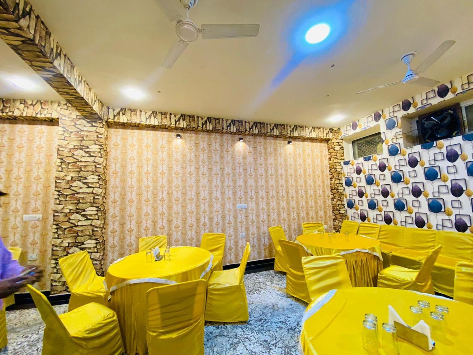 Hotel Mock Orange Джайпур Екстериор снимка