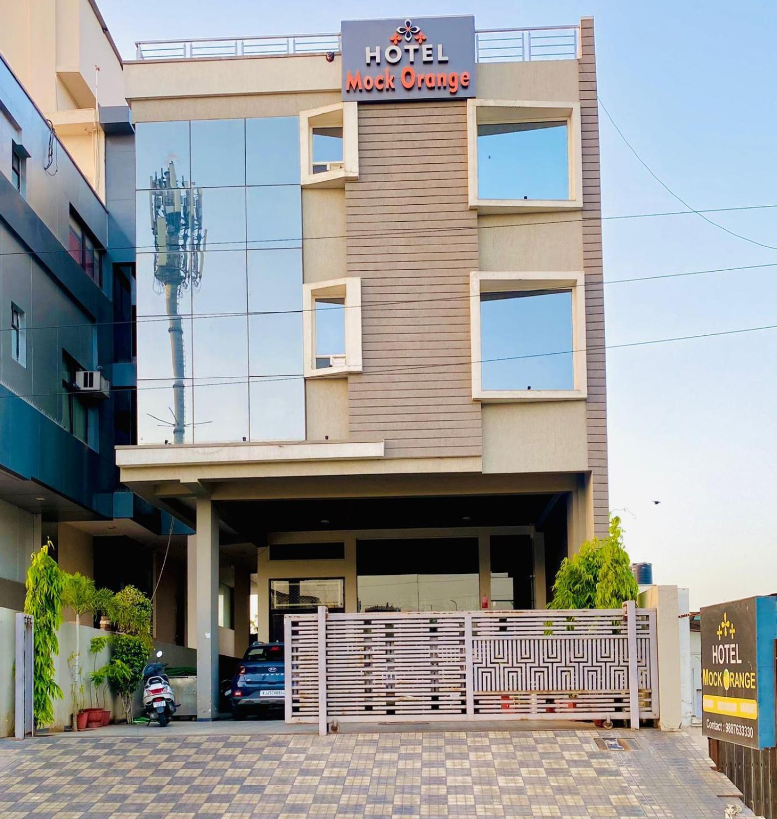 Hotel Mock Orange Джайпур Екстериор снимка