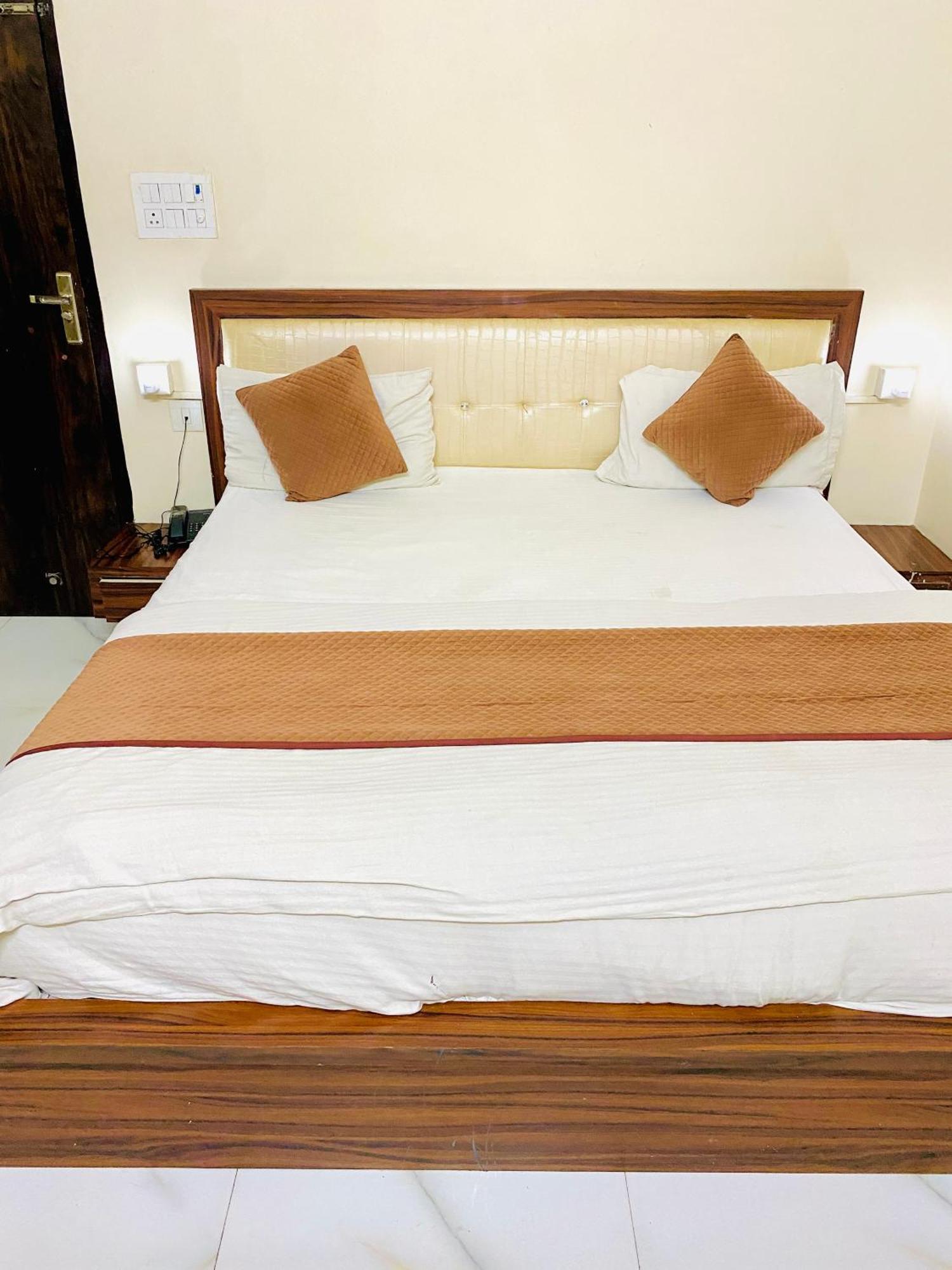 Hotel Mock Orange Джайпур Екстериор снимка