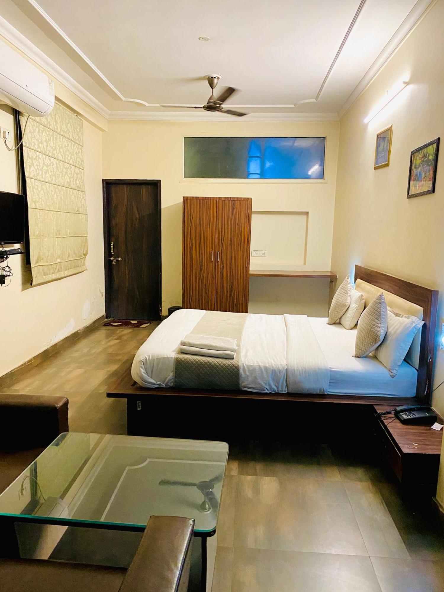 Hotel Mock Orange Джайпур Екстериор снимка
