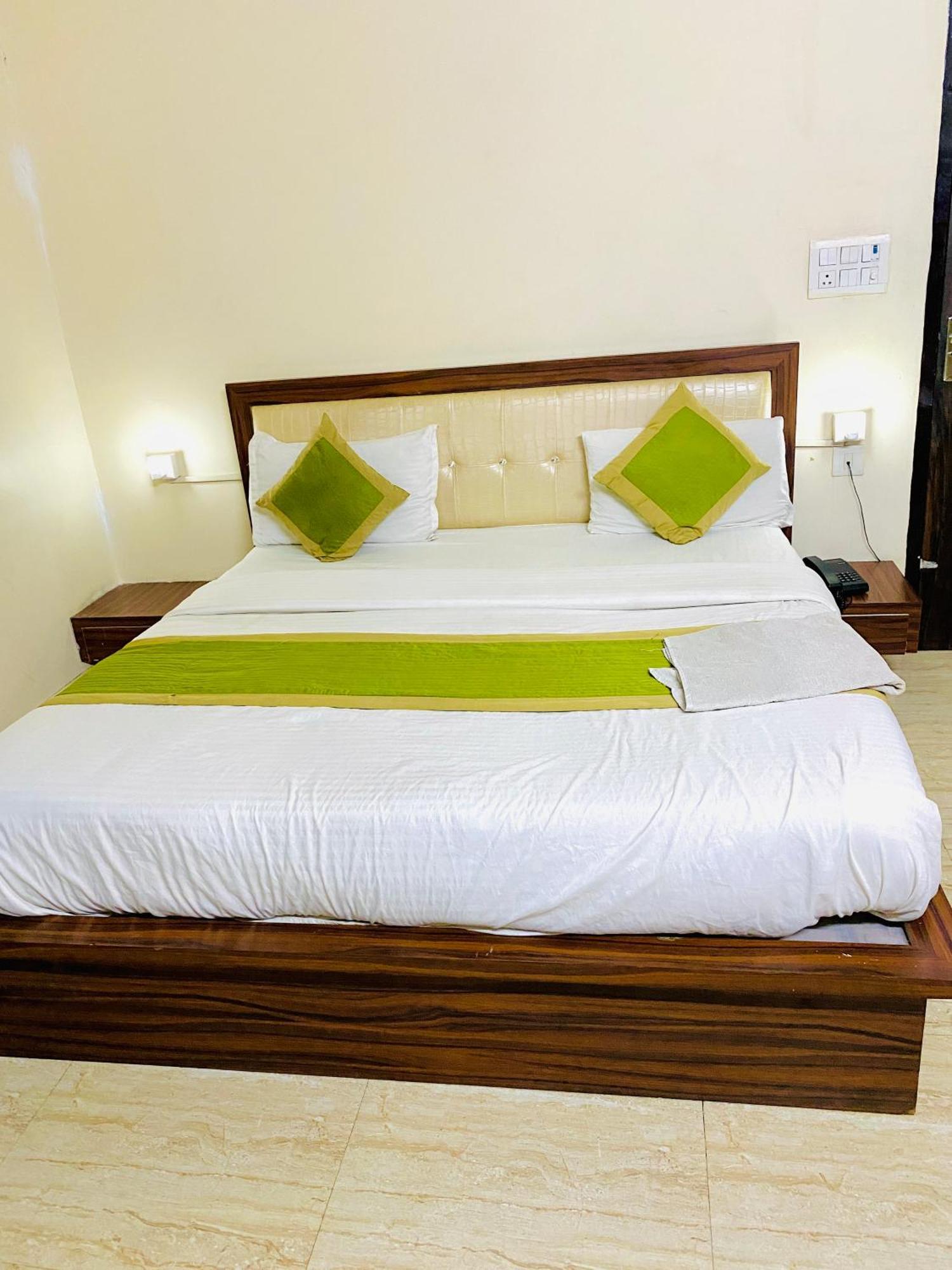 Hotel Mock Orange Джайпур Екстериор снимка